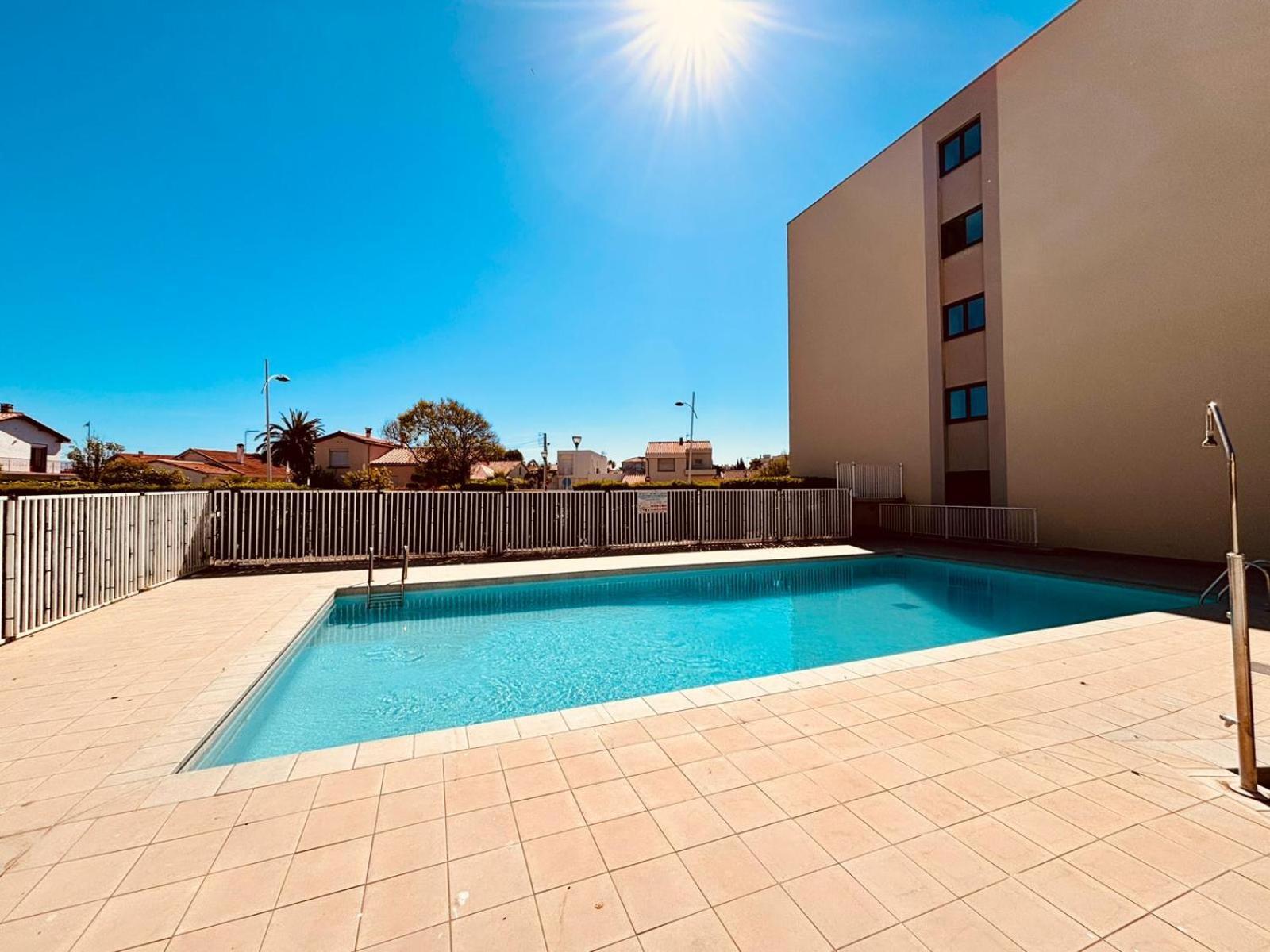 Studio Moderne Avec Parking Et Piscine- 313 กาเนต์-อ็อง-รูสซียง ภายนอก รูปภาพ