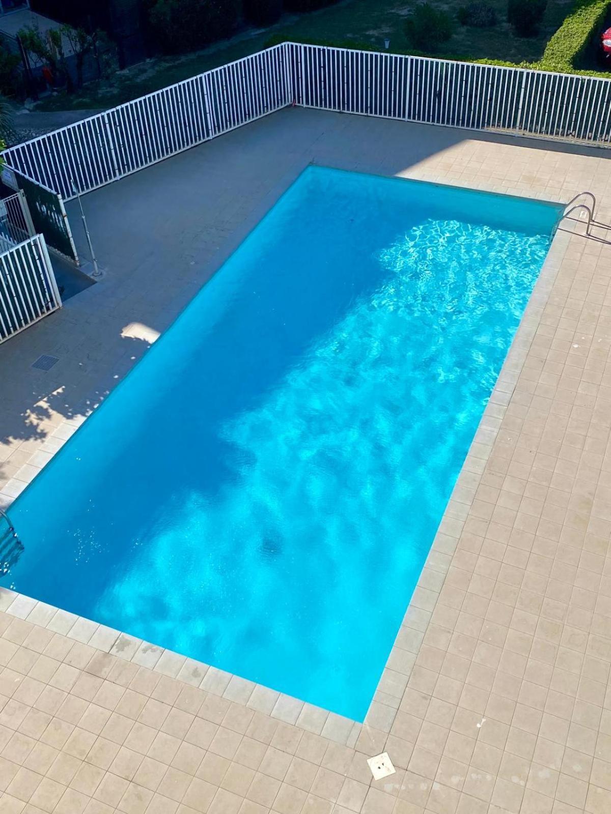 Studio Moderne Avec Parking Et Piscine- 313 กาเนต์-อ็อง-รูสซียง ภายนอก รูปภาพ