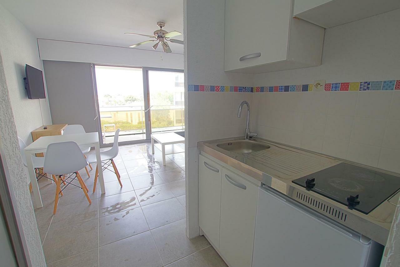 Studio Moderne Avec Parking Et Piscine- 313 กาเนต์-อ็อง-รูสซียง ภายนอก รูปภาพ