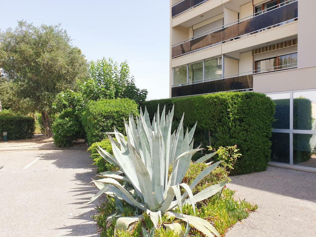 Studio Moderne Avec Parking Et Piscine- 313 กาเนต์-อ็อง-รูสซียง ภายนอก รูปภาพ